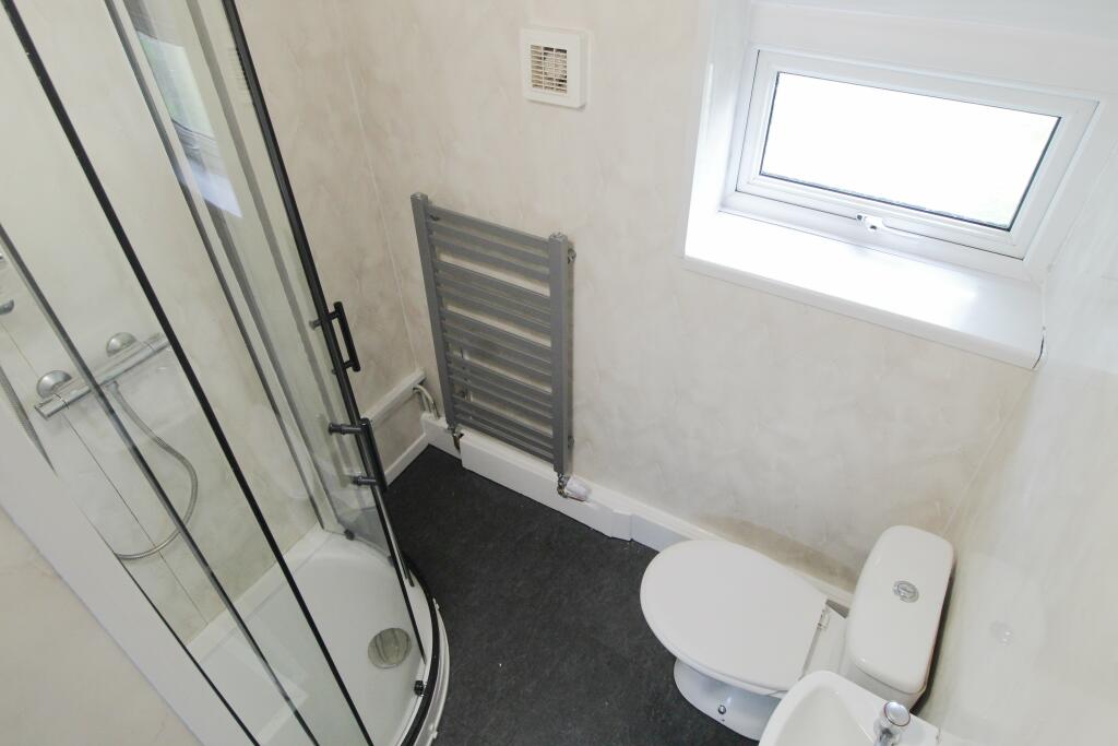 Shower room2