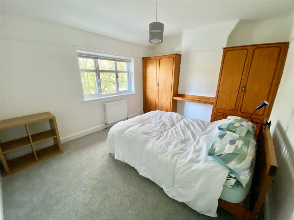 Bramleys Estate Agents - Knowl Road - Mirfield (14