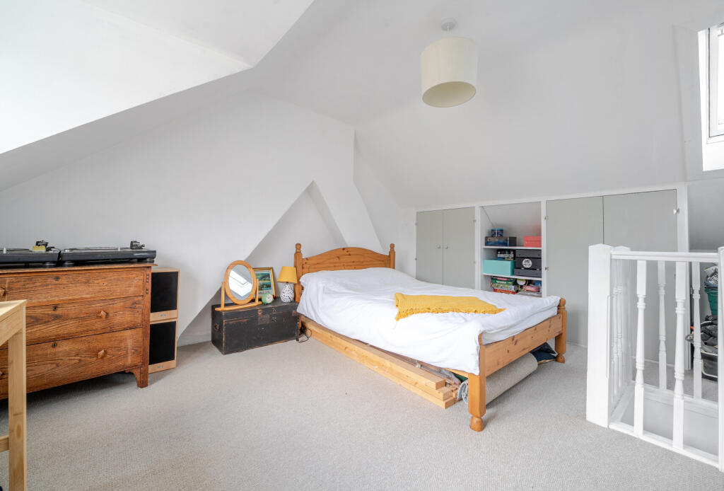 1368881-1-68f0bf6...