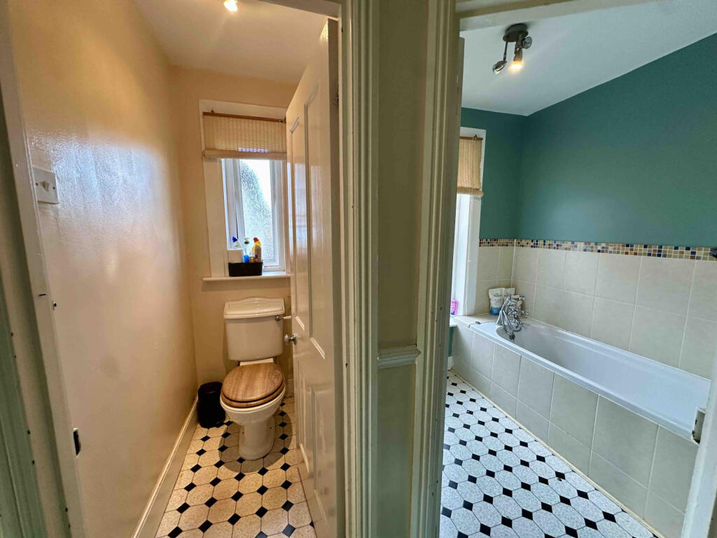 Family Bathroom &amp; WC