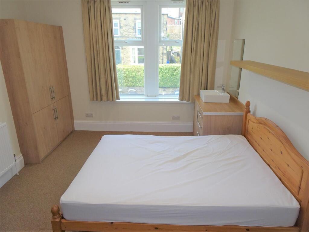Bedroom 4.JPG