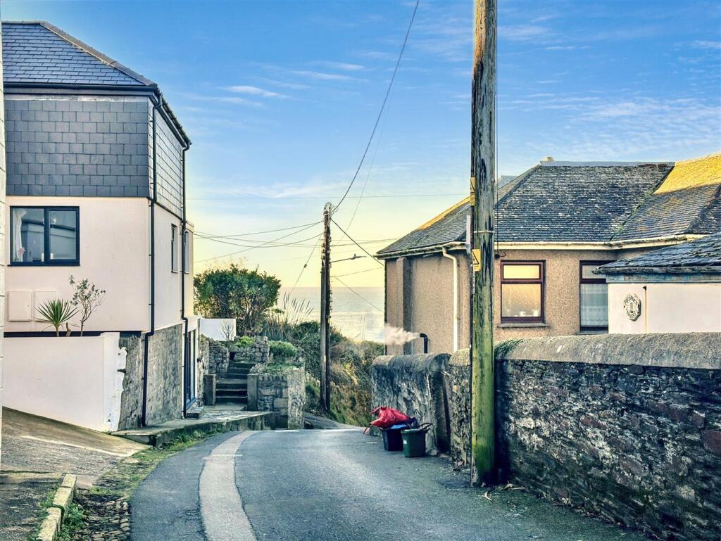 Salt Cellar Hill