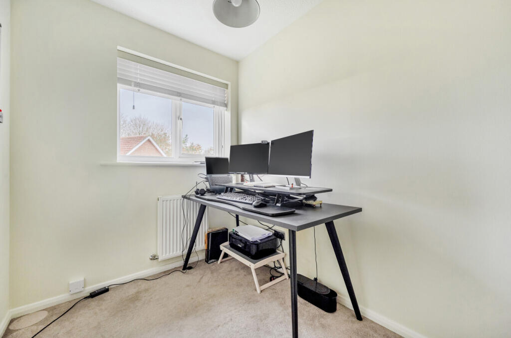 1375606-20-691218...