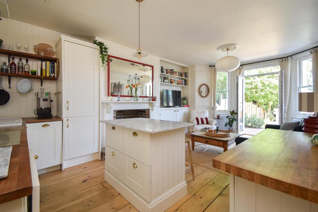Kitchen/living space