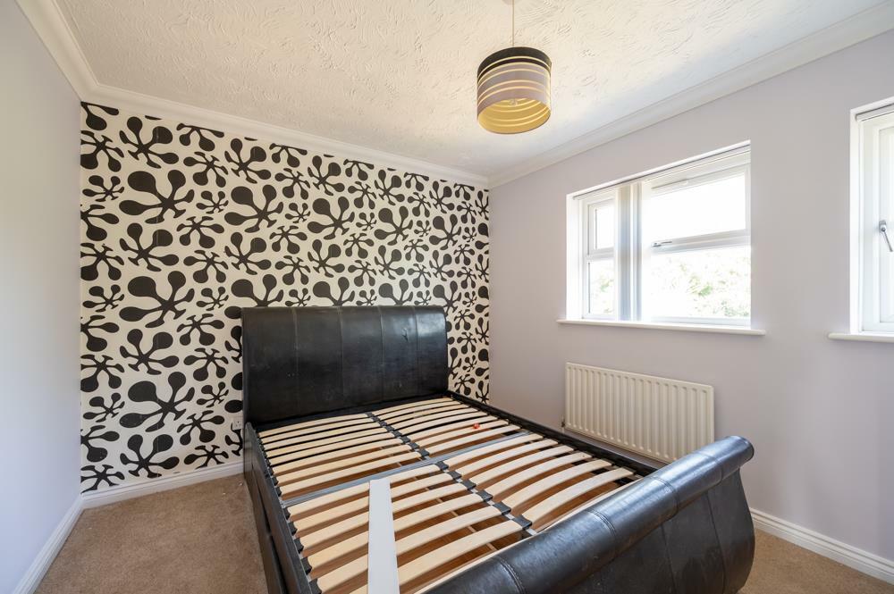 2 Aubrey Close 23 12.jpg