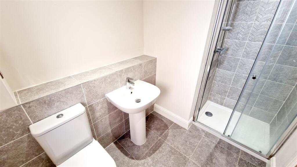 En Suite Shower Room