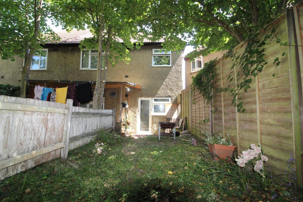 Garden 1.JPG