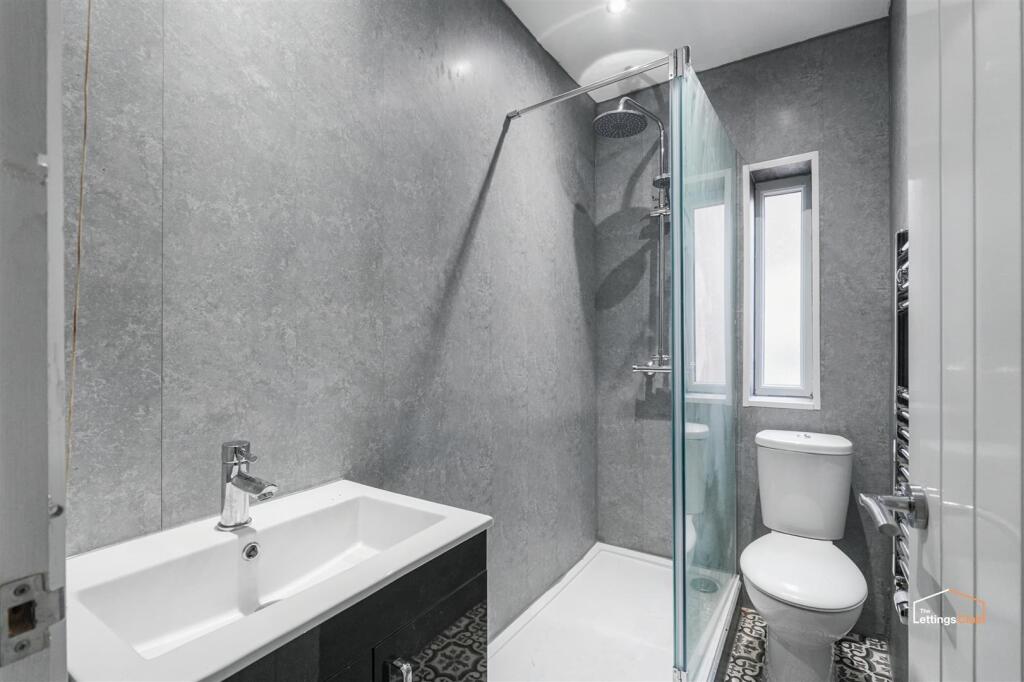 Modern Family Bathroom