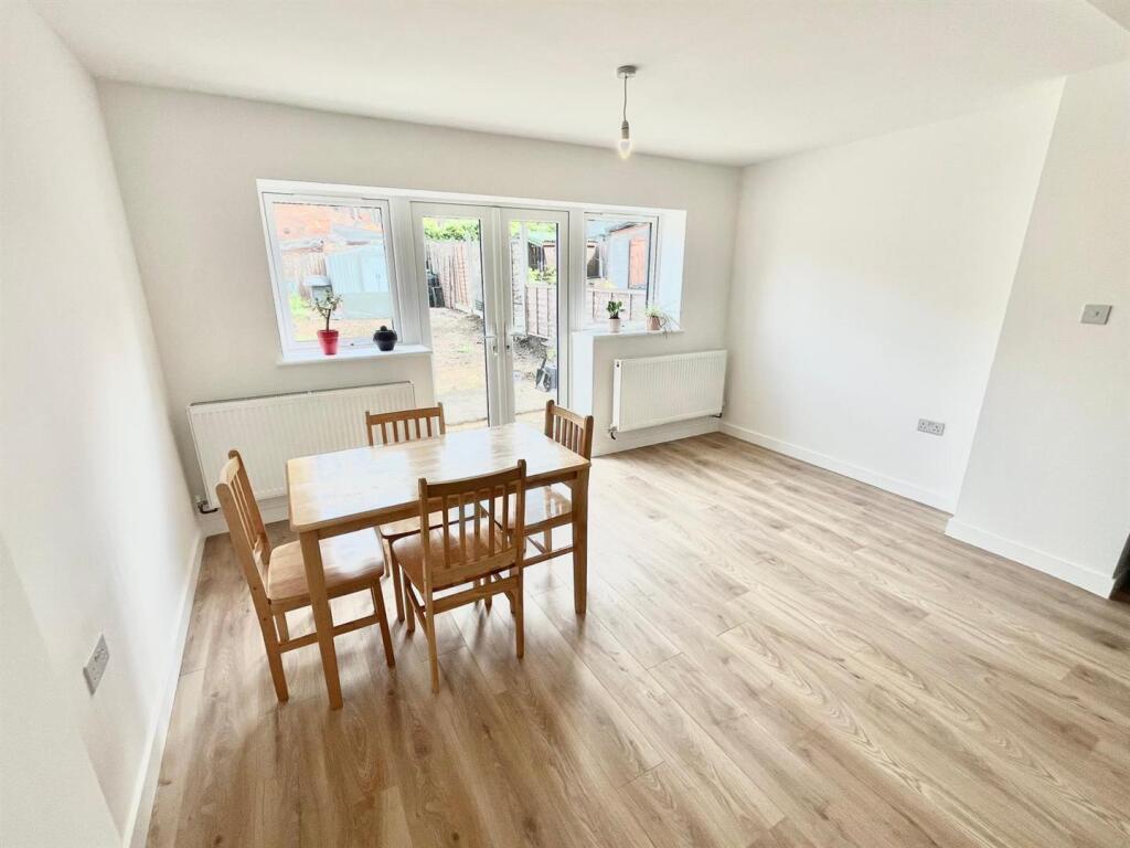 Dining Room .jpg