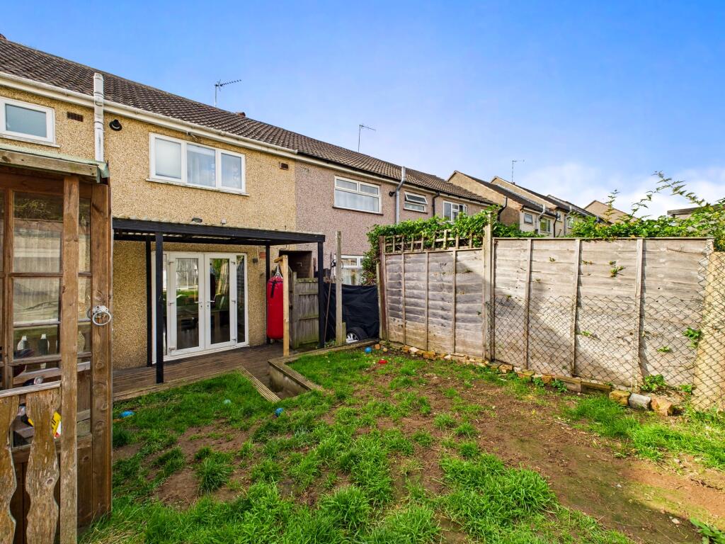 CAM05192G0-PR0163-STILL029