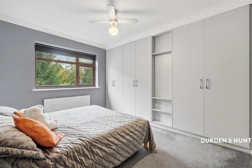 Northumberland Avenue