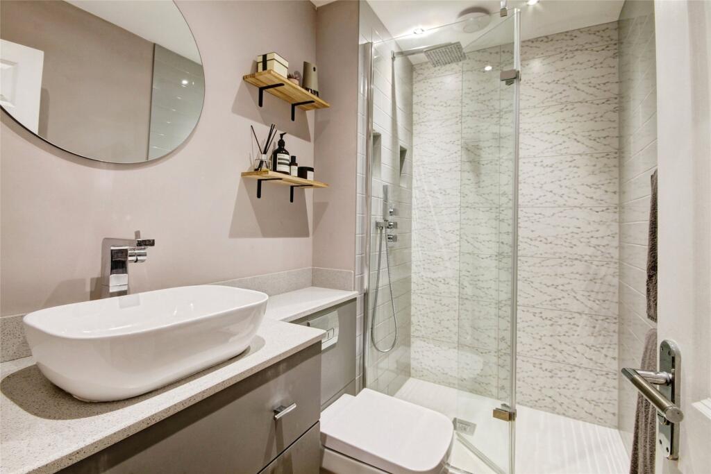 Ensuite
