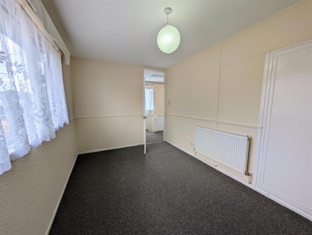 2nd bedroom 2.jpg