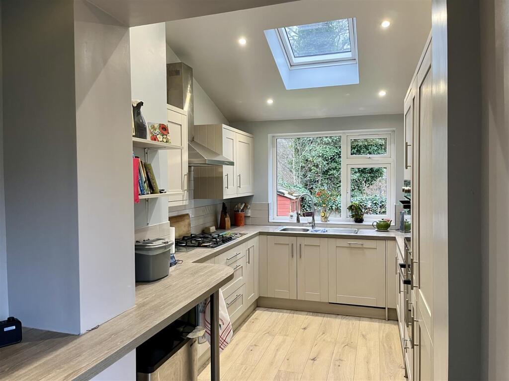 Breakfast Kitchen Aspect 2
