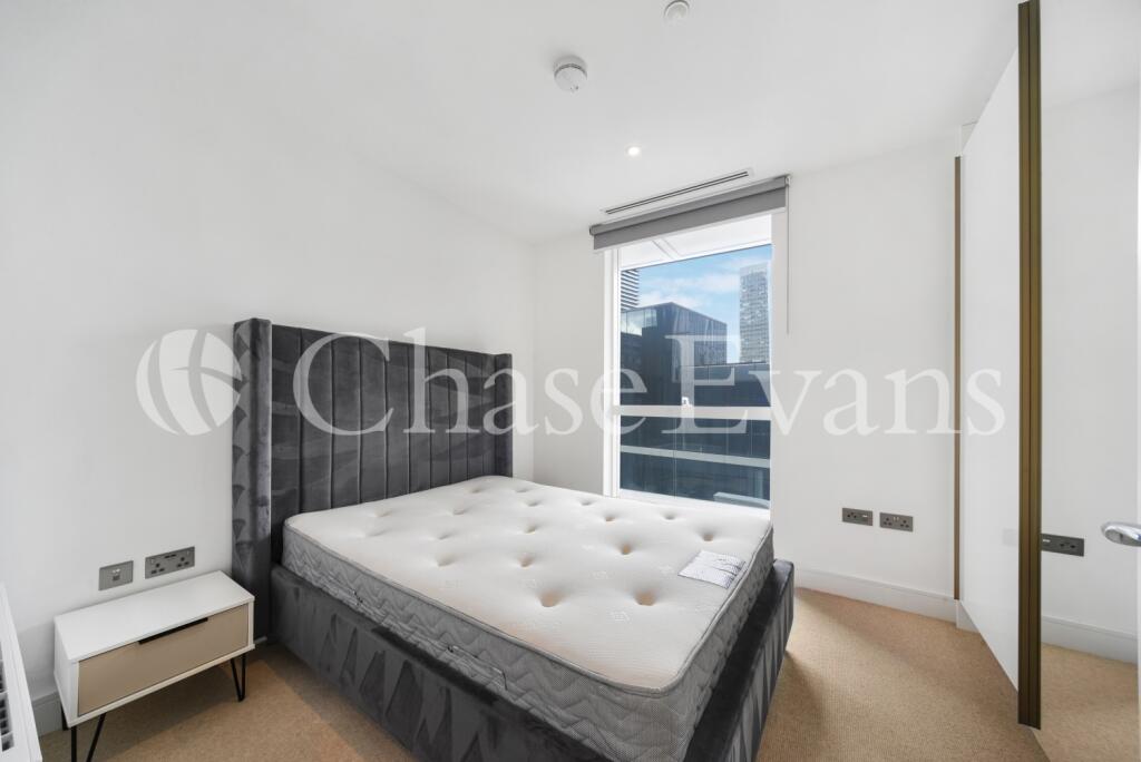 Maine Tower, Harbour