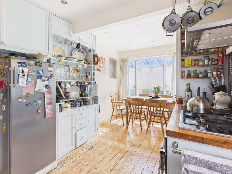 Kitchen diner