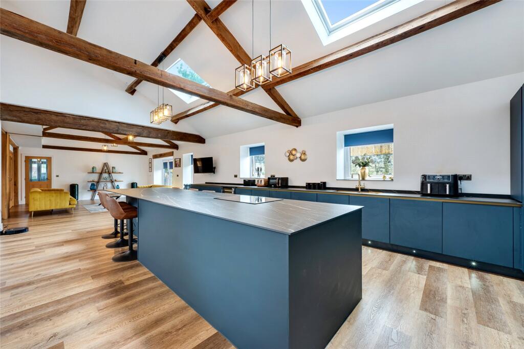 Open Kitchen Dining