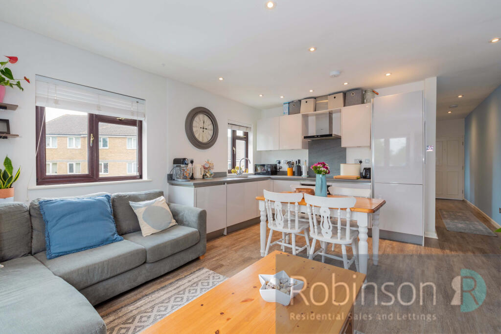 Flat 3 71 Courthouse Rd-7