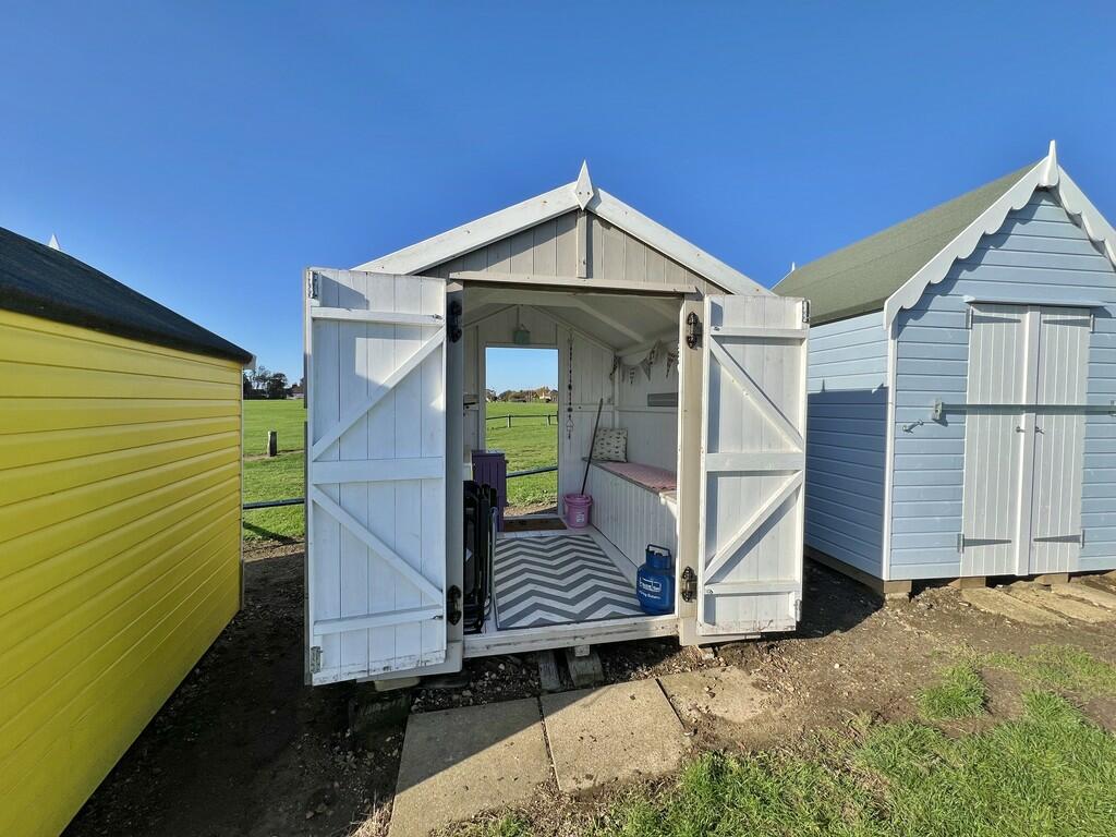 Photo 18-10-2024,...