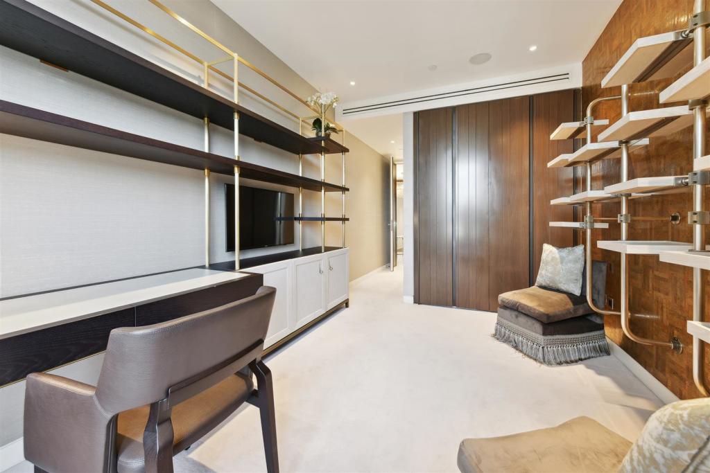 Apartment W703, Riverwalk, 161 Millbank (6).jpg