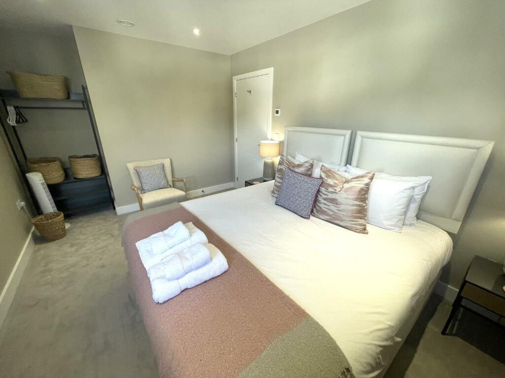 Bedroom 2 2