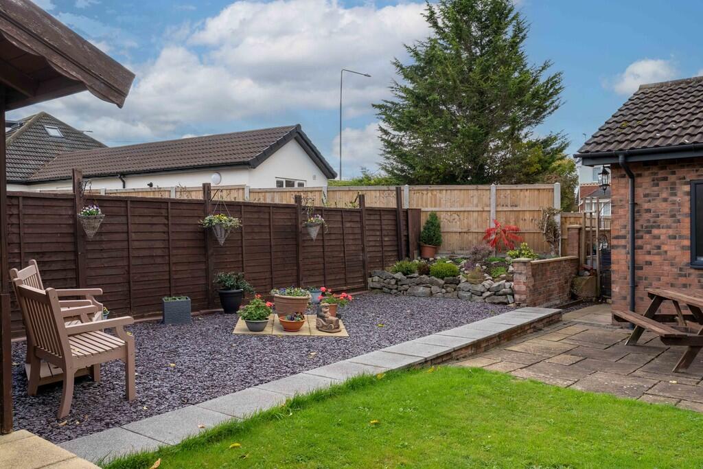 Swallow Fields, H...