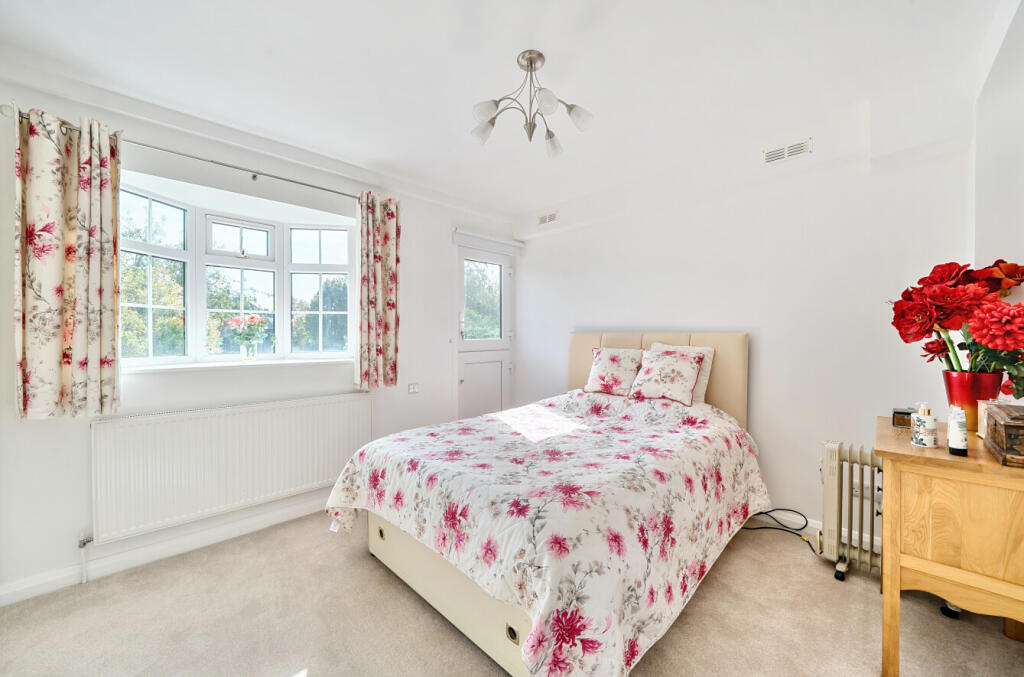 1326371-20-68873e36beea8