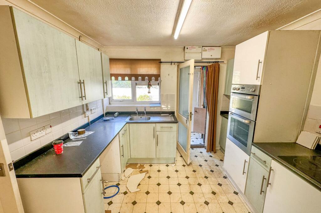 8 Harris Road, Ashton Keynes, Wiltshire, SN6 6PQ