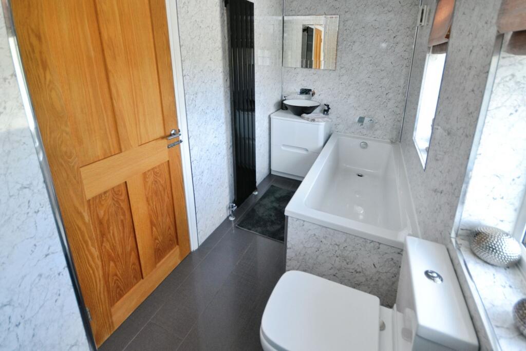 Four Piece Family Bathroom