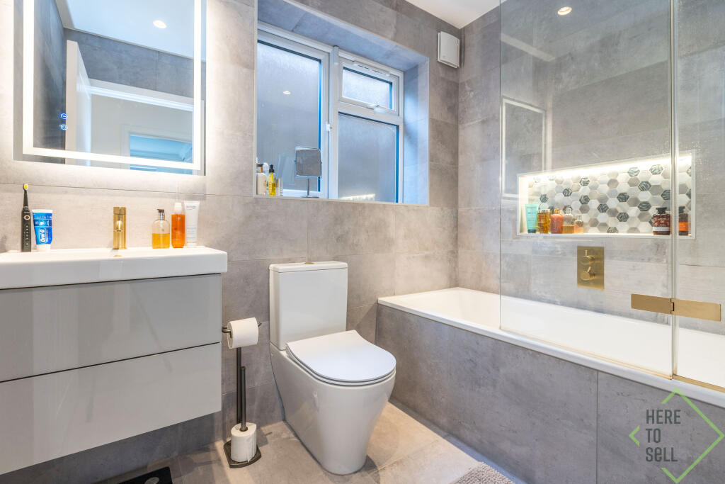 28 Petworth Road, N12 9HH-5