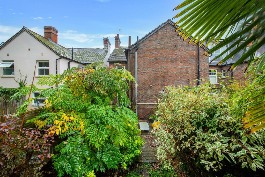 7 Mill Crescent9.jpg