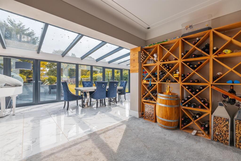 13 Chester Rd-17.jpg