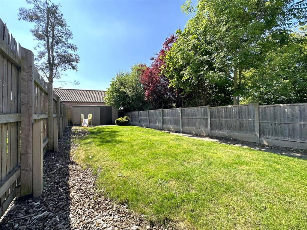 Private Rear Garden 526