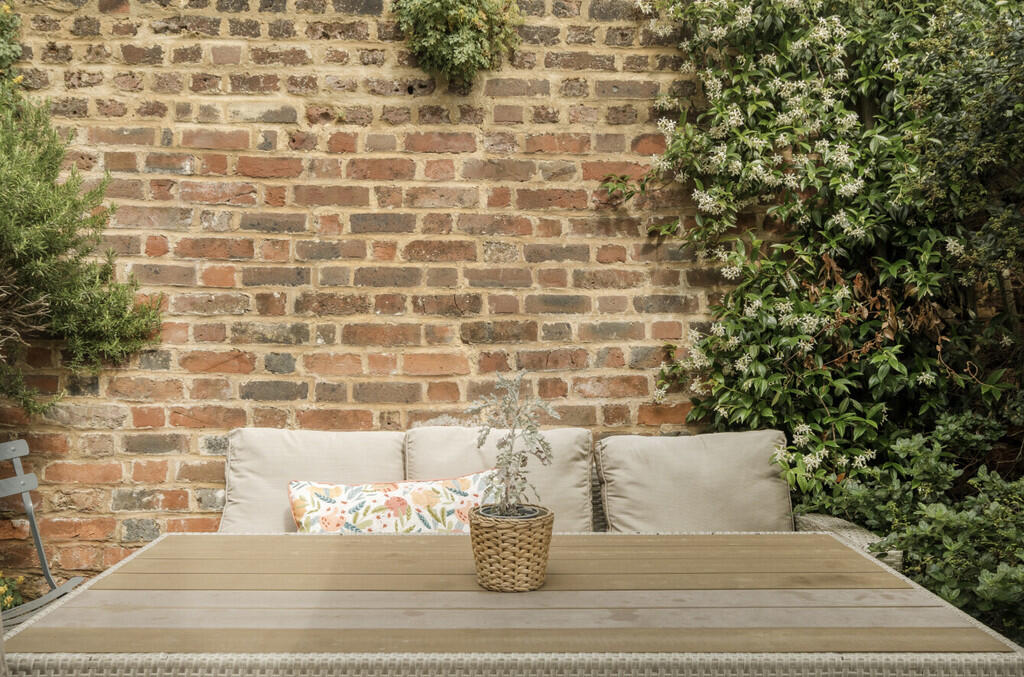 1309293-8-68556eb...