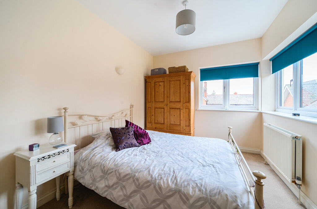 1332828-1-689075f...