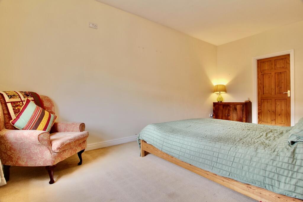 Bedroom 1 - reverse view