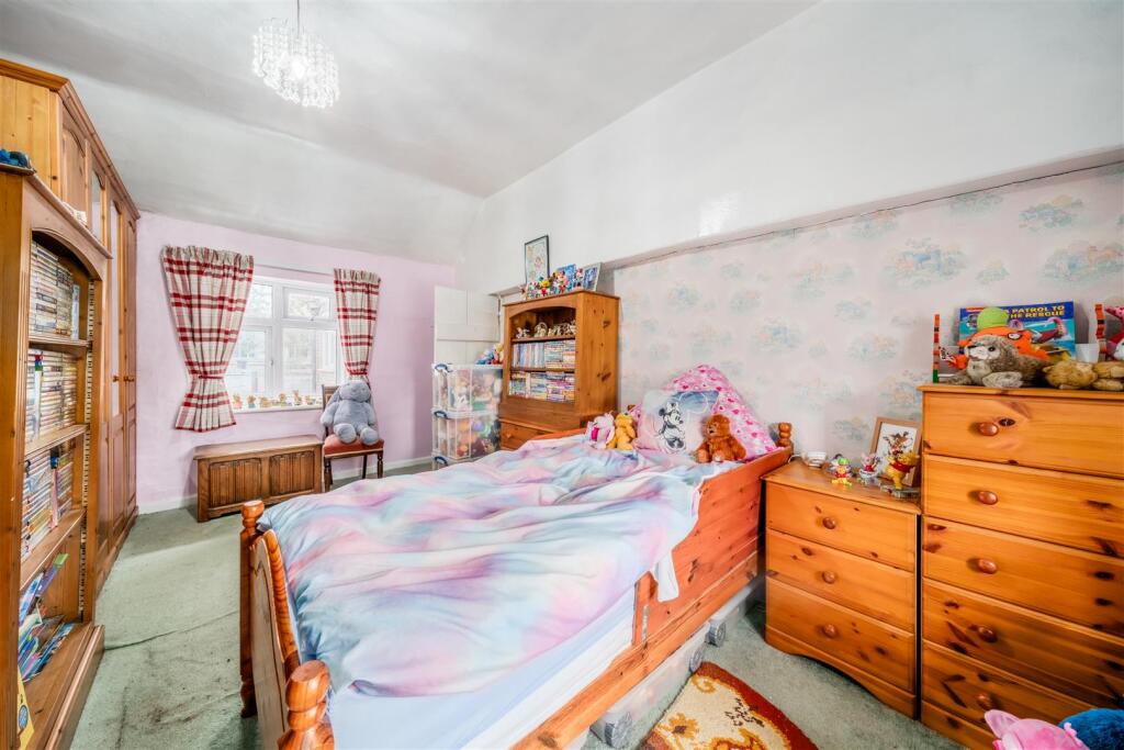 Hall Farm Alfreton-12.jpg