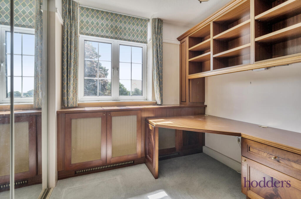 ea04b8de-0dec-4ce...