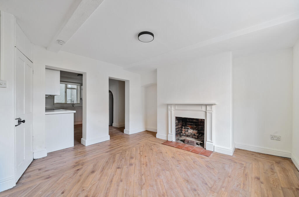 1297044-15-682ca7...