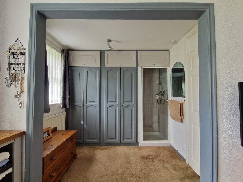 Bedroom 1 Dressing area