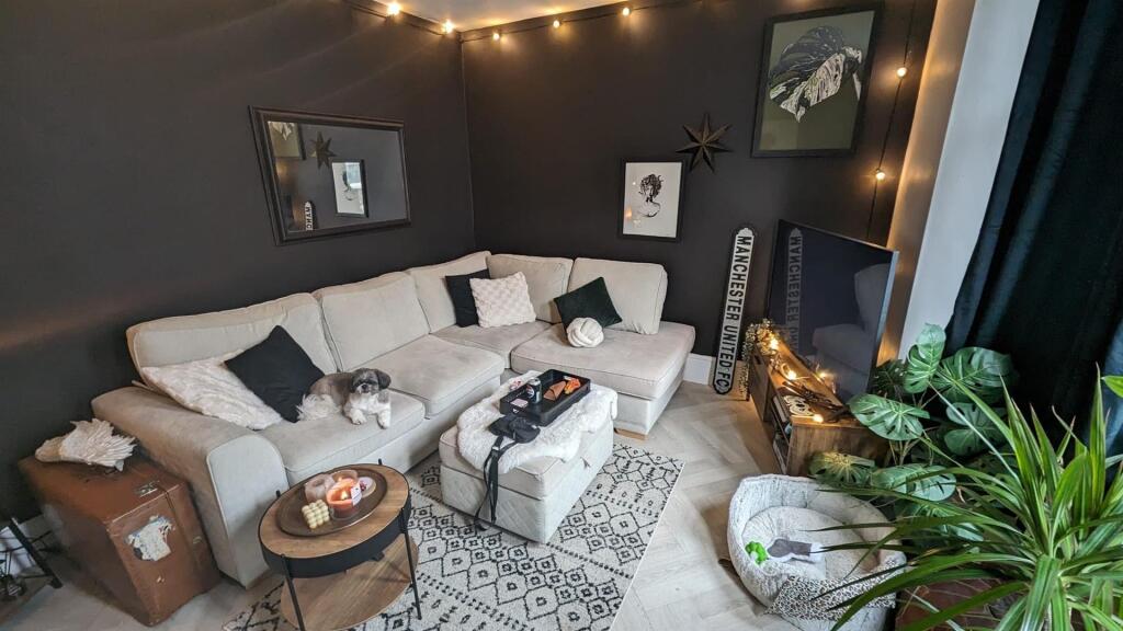 lounge.jpg