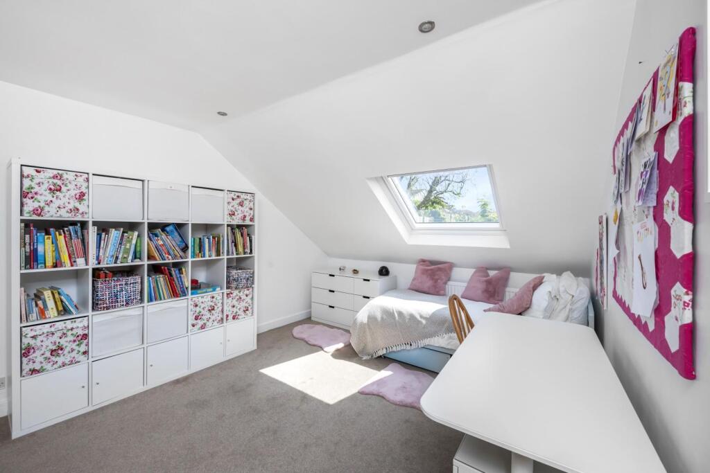 Longhill Road, 018.jpg