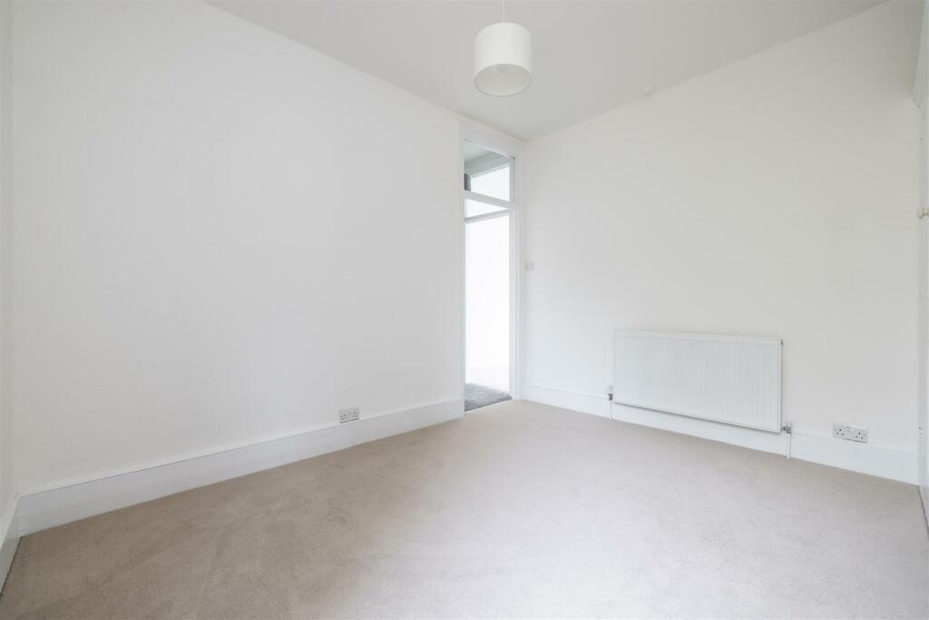 Beacontree E11