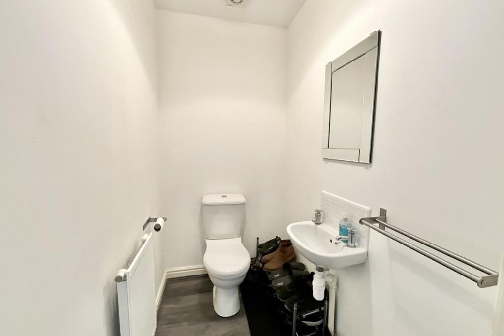 downstairs wc