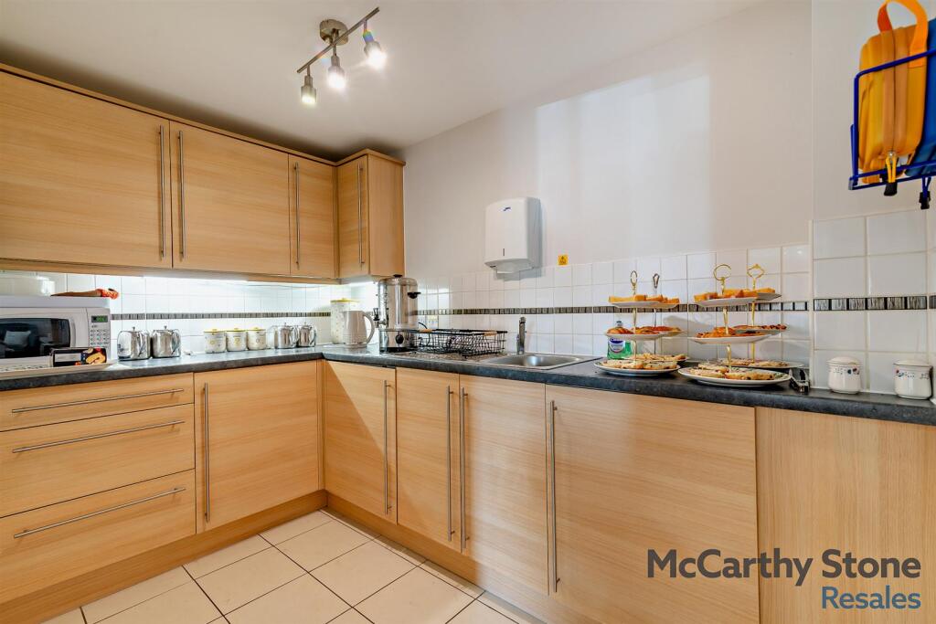 8663728-interior25-800.jpg