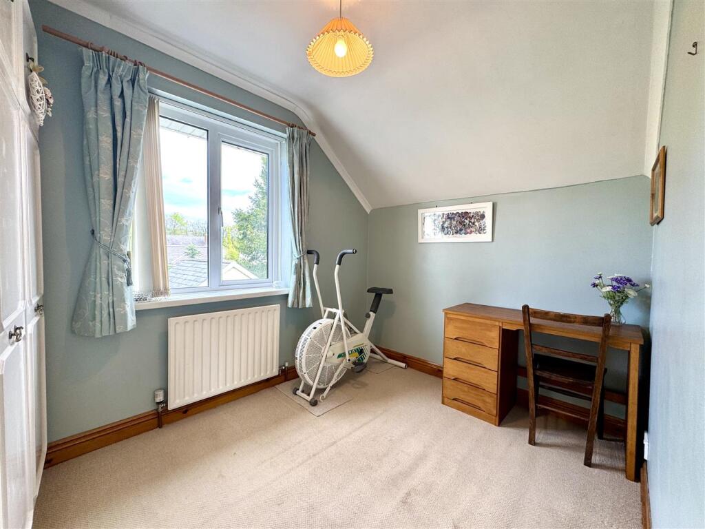BEDROOM 3