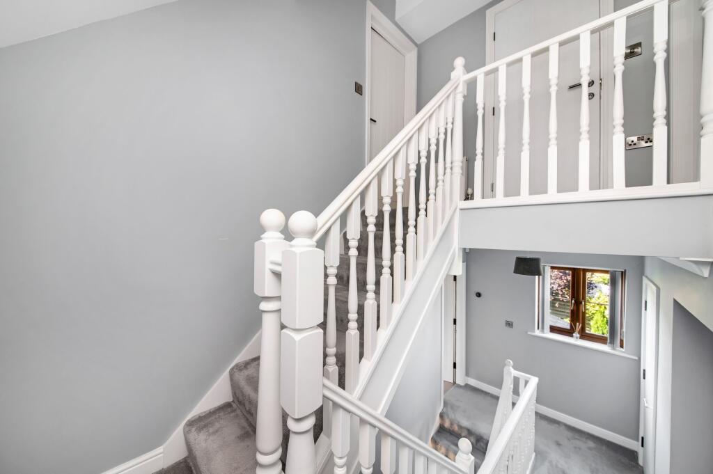 SECOND FLOOR LANDING