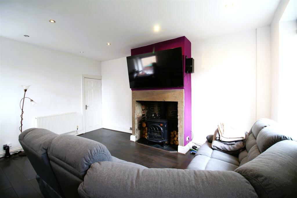 Open Plan Lounge Kitchen