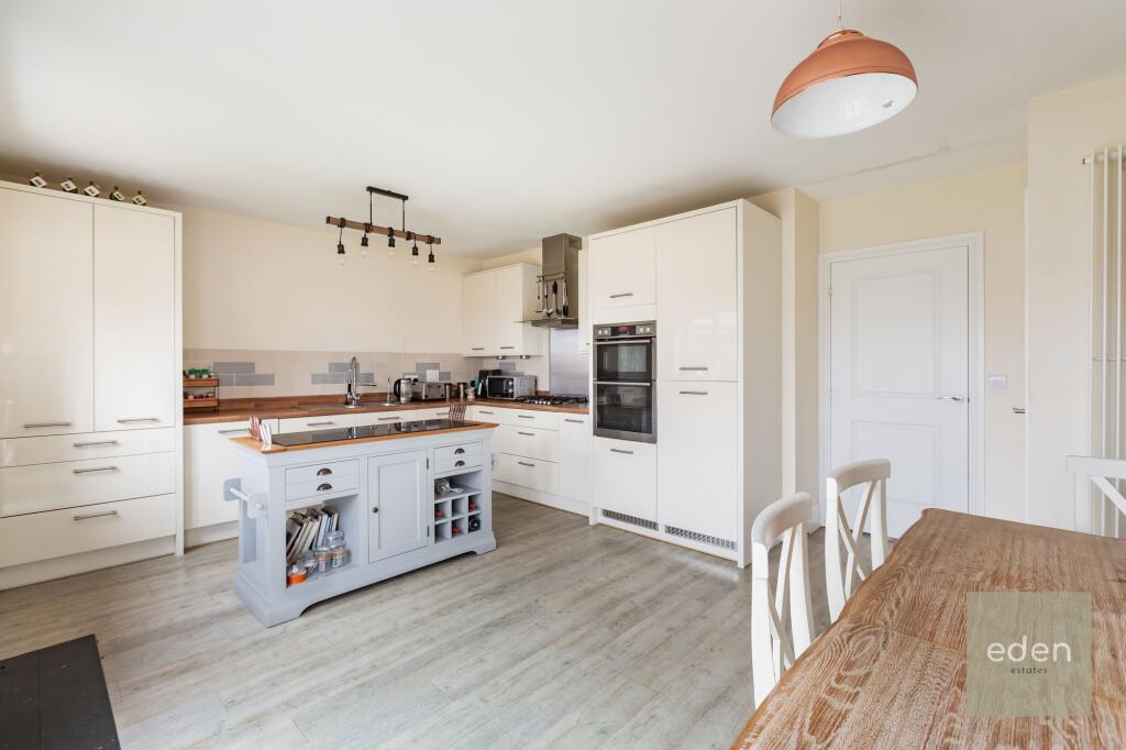 Kitchen / Diner