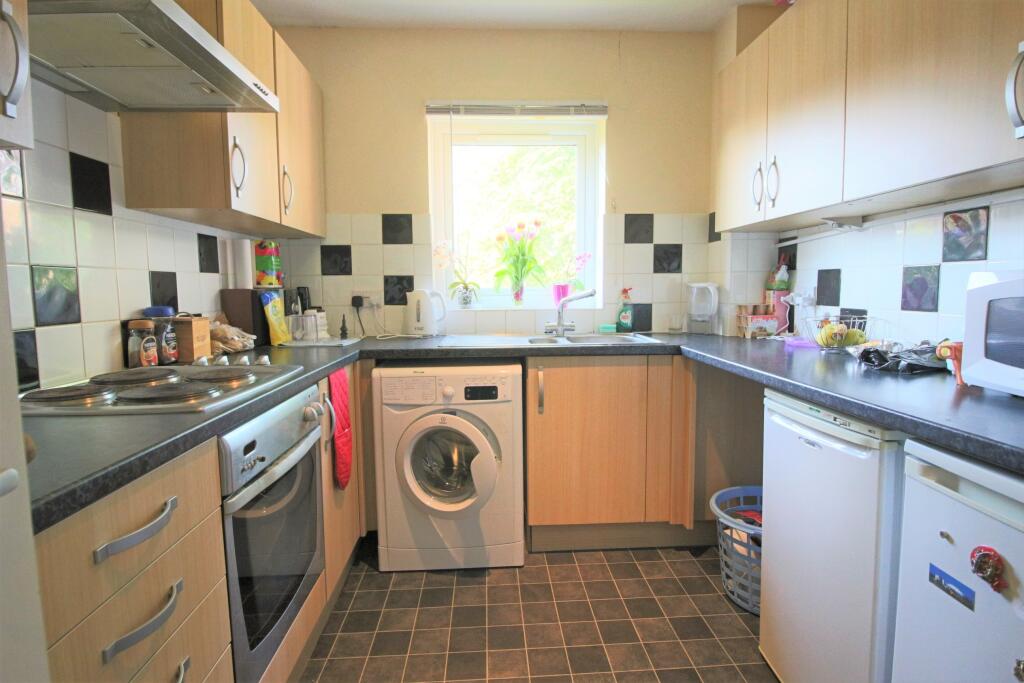 4 The Oaks Kitchen